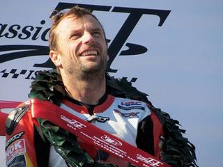 Illustration for article titled Bruce Anstey to race Honda MotoGP bike replica at Isle of Man TT